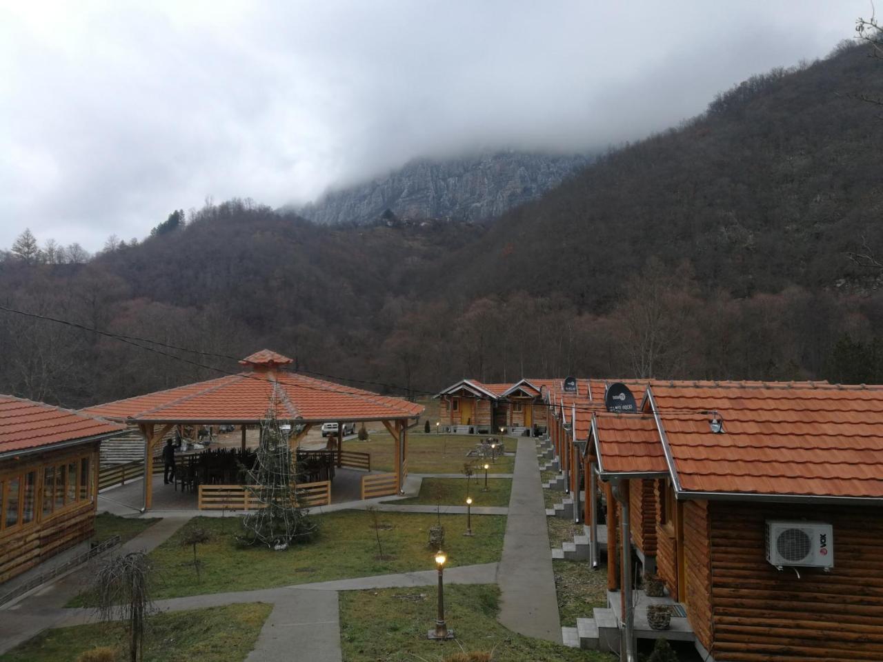 Hotel Juzni Vetar à Trnski Odorovci Extérieur photo