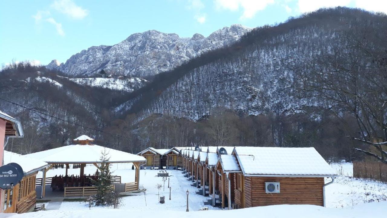 Hotel Juzni Vetar à Trnski Odorovci Extérieur photo